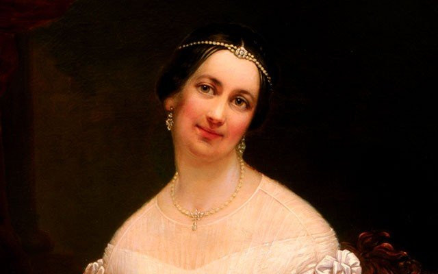 Julia Tyler, decked out in pearls