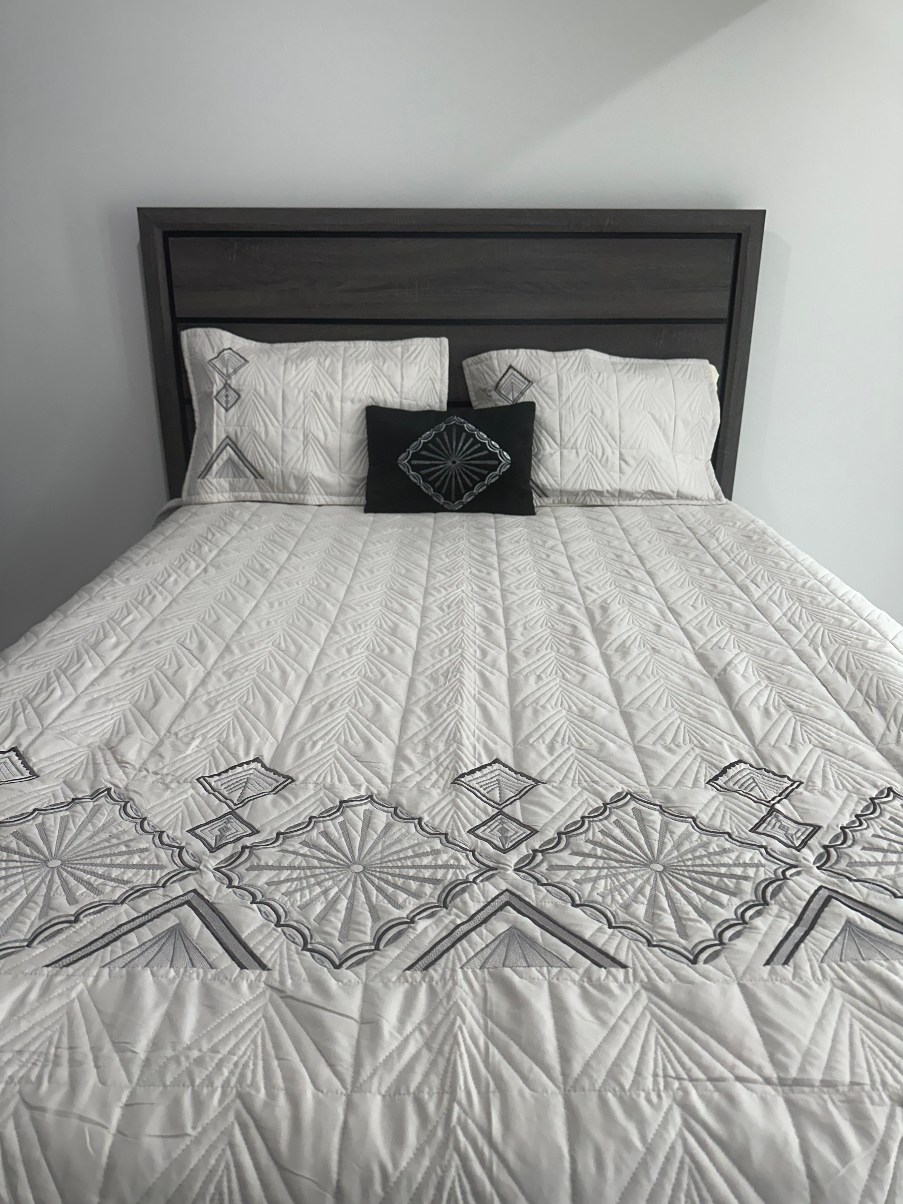 Glace Cotton Queen 4-Piece Bedcover Set