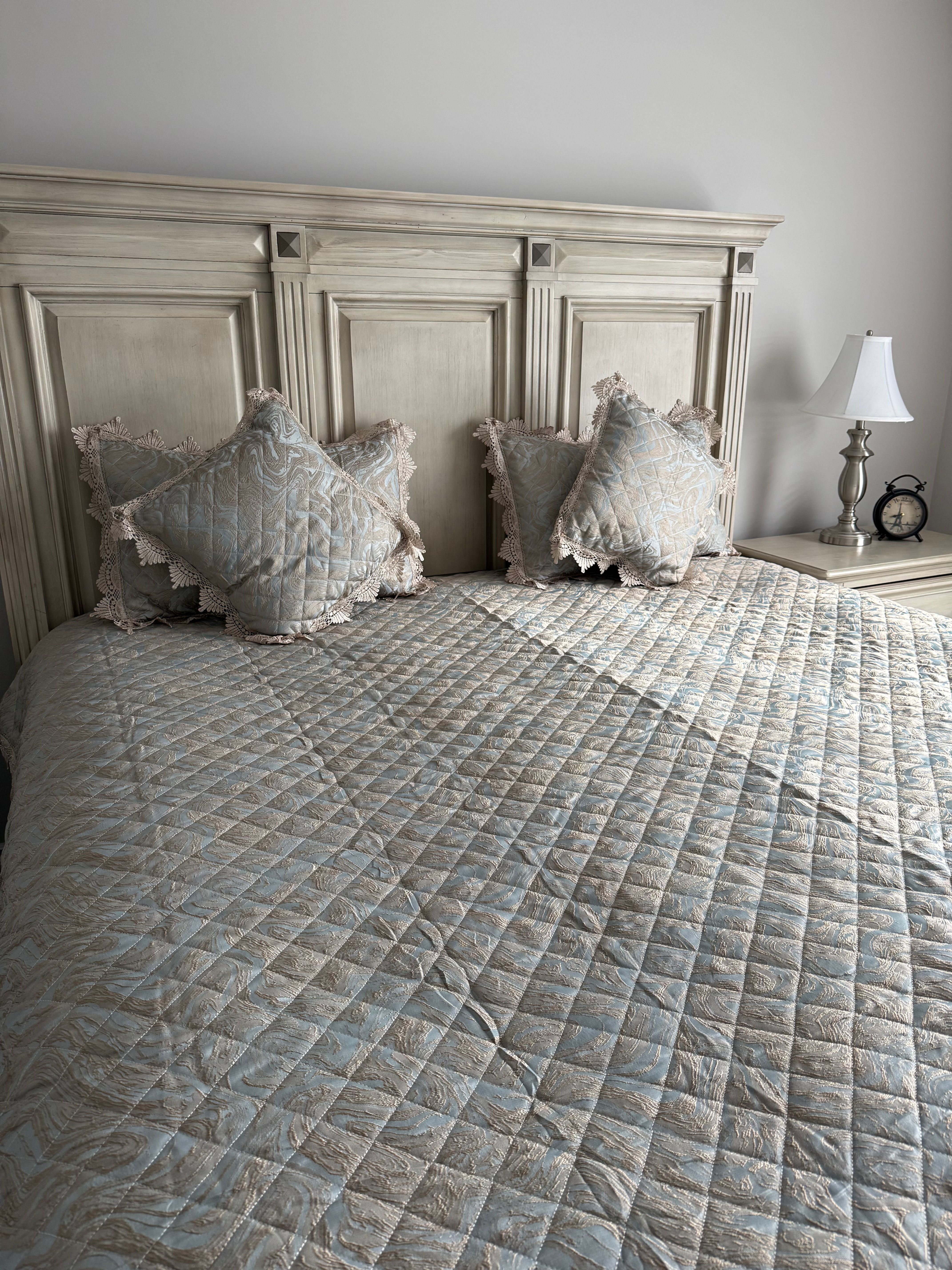 Queen Size 5-Piece Glacé Cotton Bedcover Set with Lace