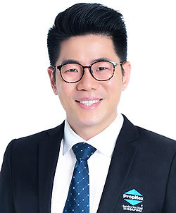 Andrew Heng_R032106D_Associate Group Director.jpg
