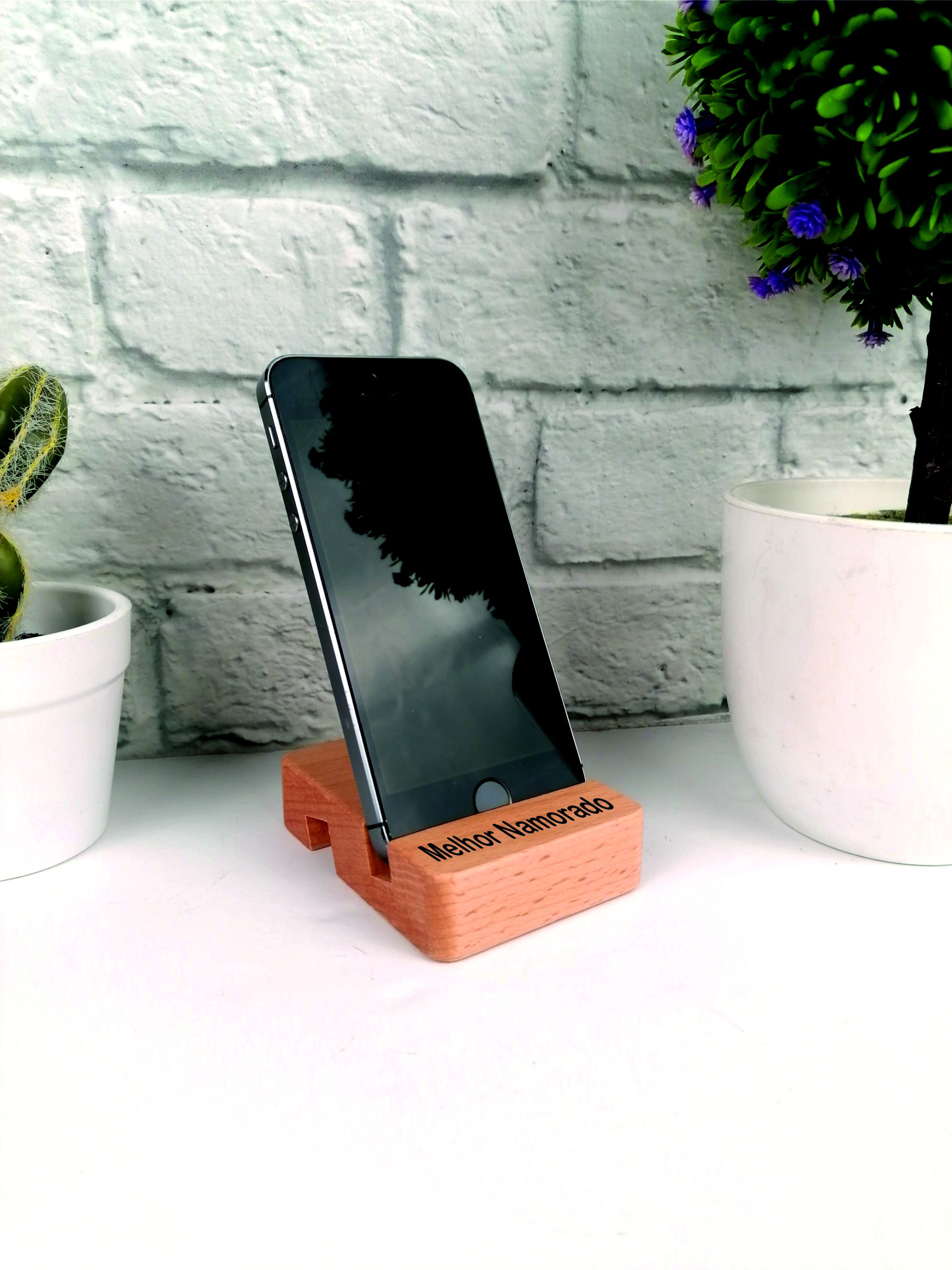 Suporte telemóvel madeira Namorados