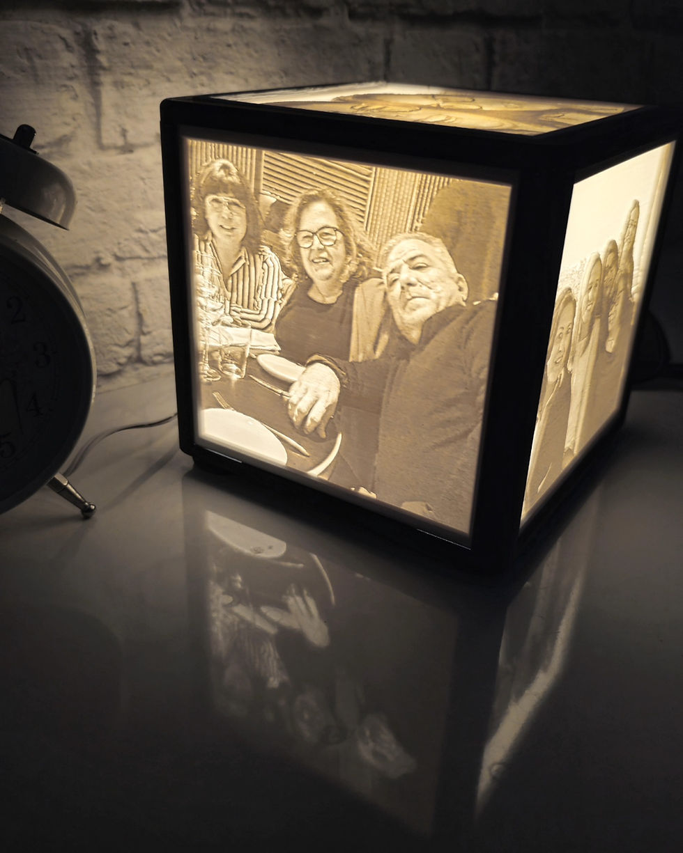 Miniatura: Cubo 3D Litofania com fotos