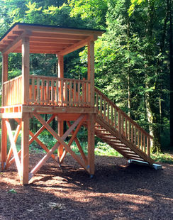 Aussichtsplattform beim Wildschweingehege, Wanderweg „Traufgängerle Hexenküche“