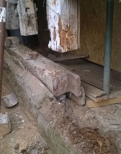 Fachwerkhaus, Auswechslung morscher Balken, Stützgerüst