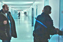 Hinter schwedischen Gardinen