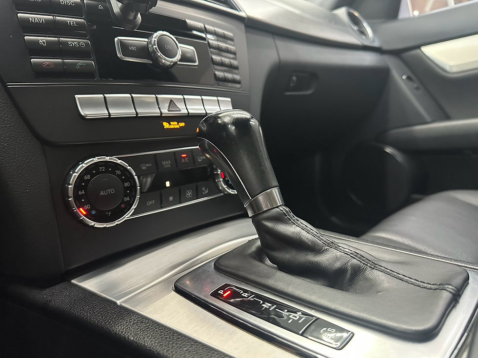 縮圖：2013年 Benz C250 (W204)