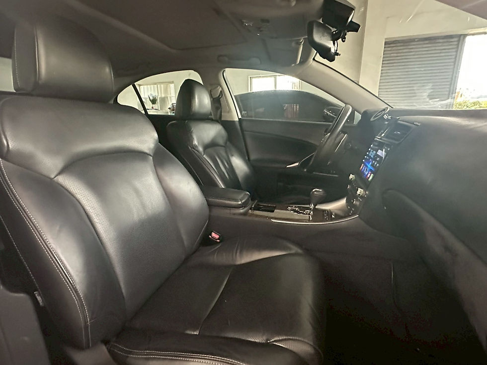 縮圖：2010年 Lexus Is250 (2.5L) 尊榮版