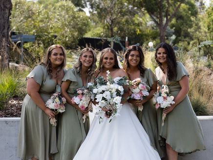 canberra wedding celebrant for Sara and Jesse