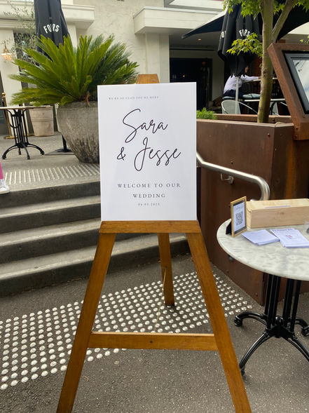real Canberra wedding with celebrant debbie taylor