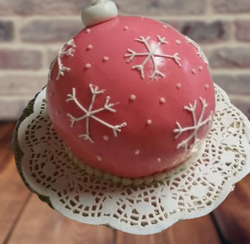 Torta bomb cake esfera roja