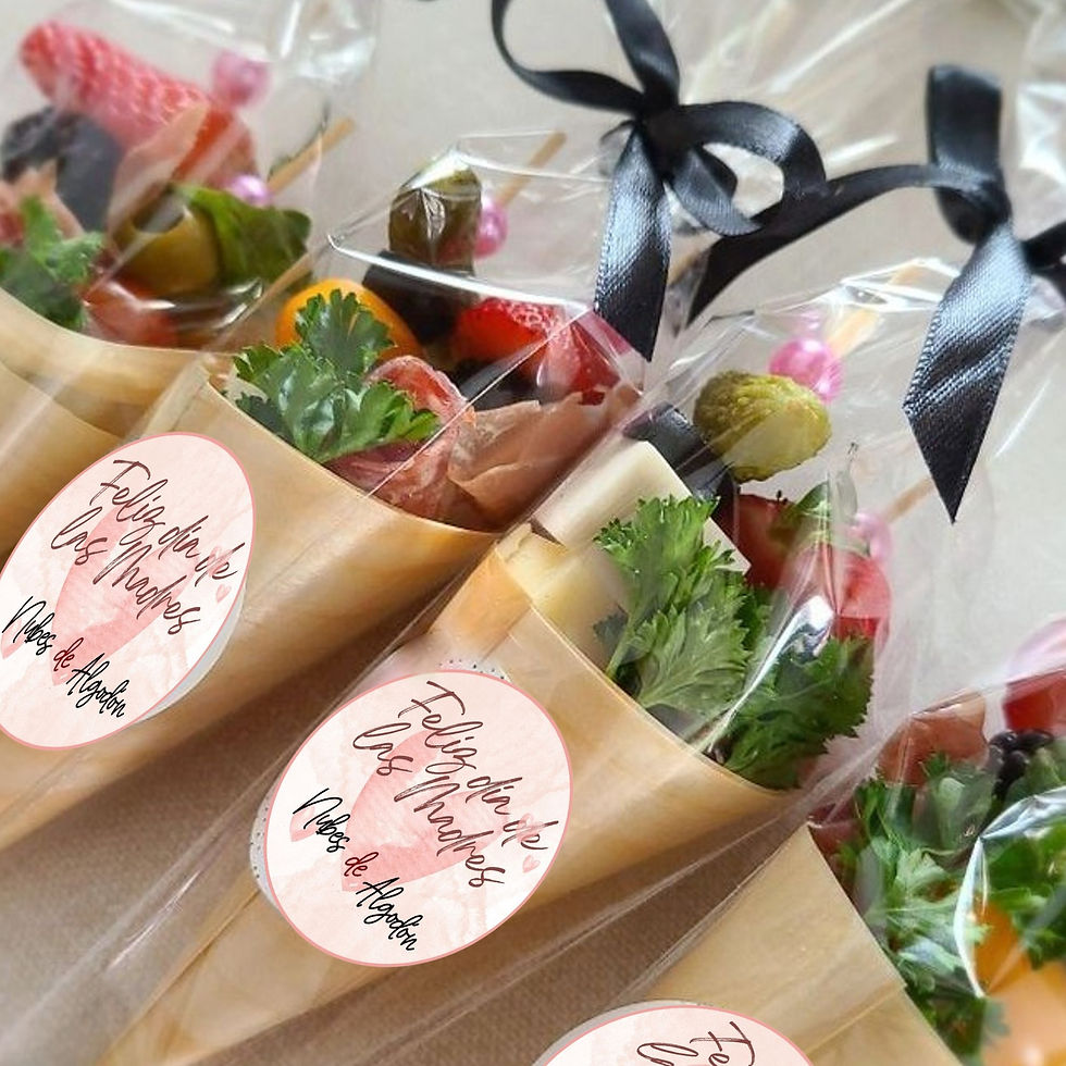 Conos de quesos y embutidos