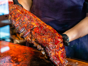 Les viandes fumées & leurs accompagnements : l’équilibre parfait selon MELT