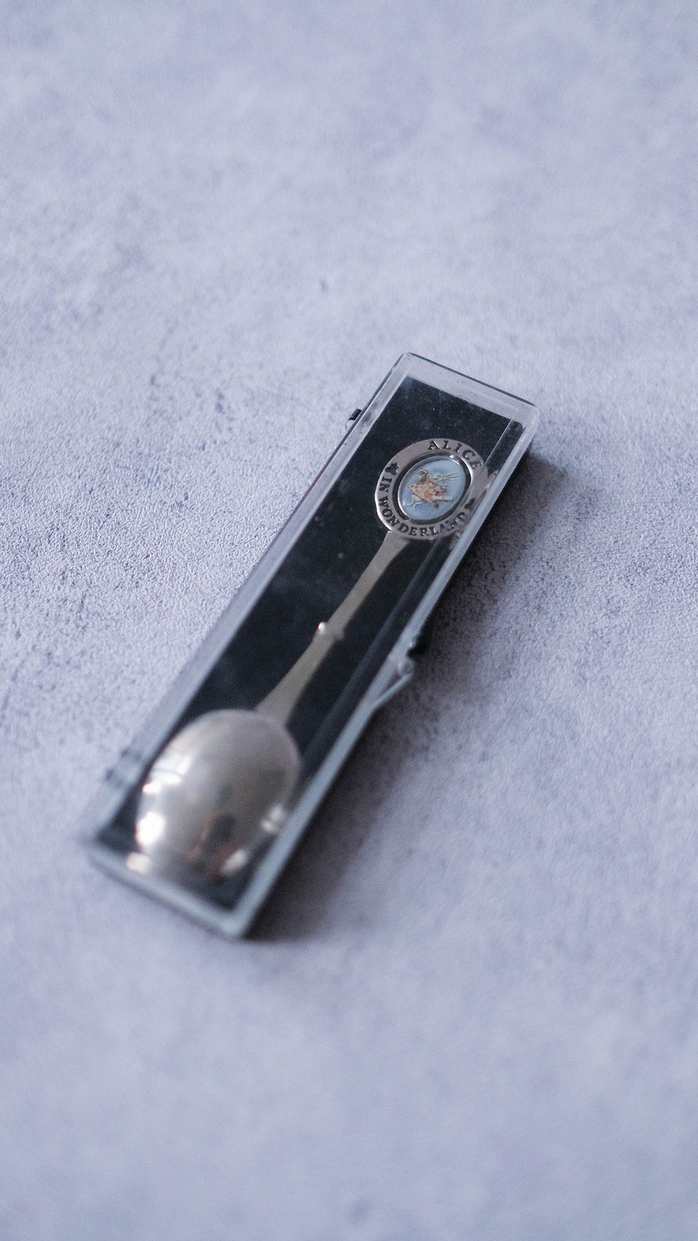 縮圖：英國製愛麗絲夢遊仙境小匙