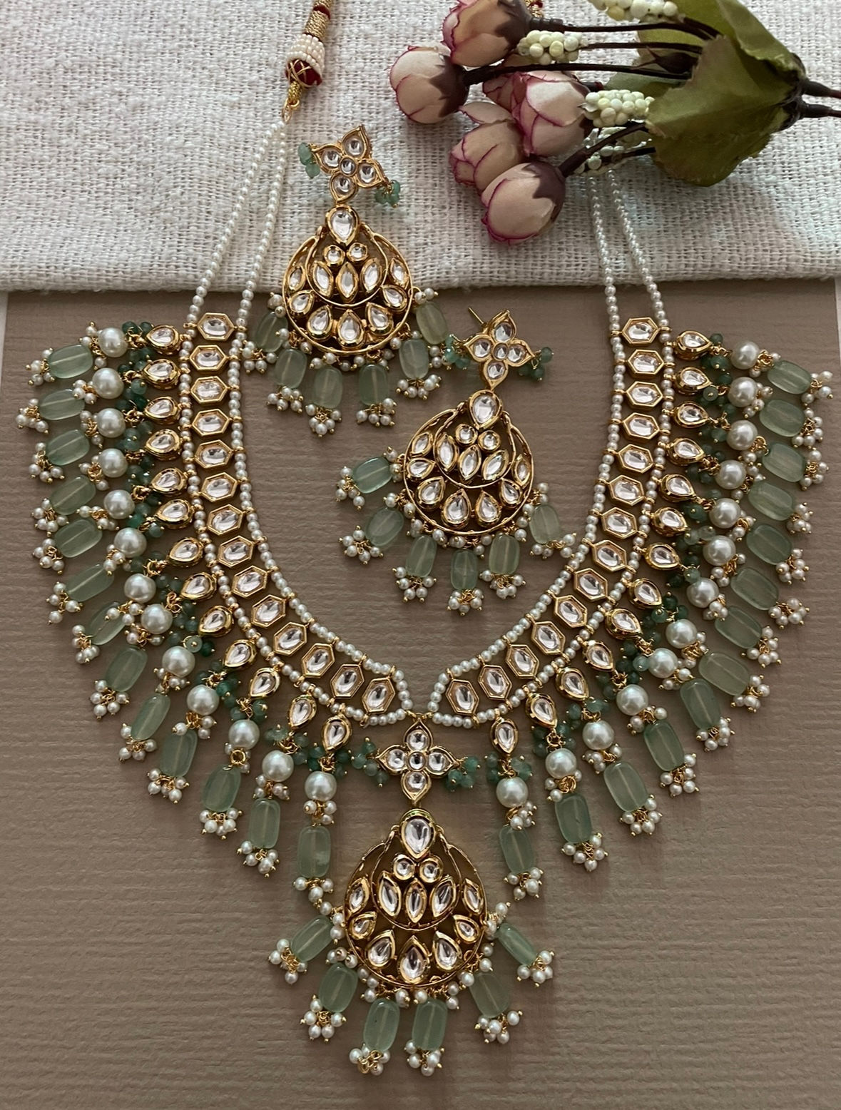 KUNDAN BEADED NECKLACE