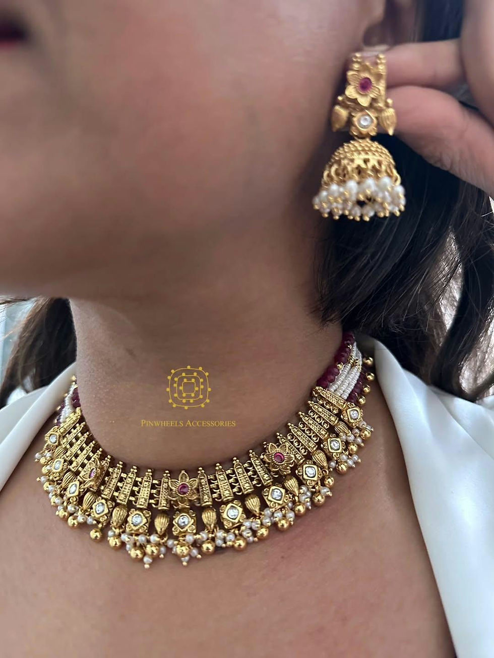 Thumbnail: JAALI KUNDAN BEADED CHOKER 
