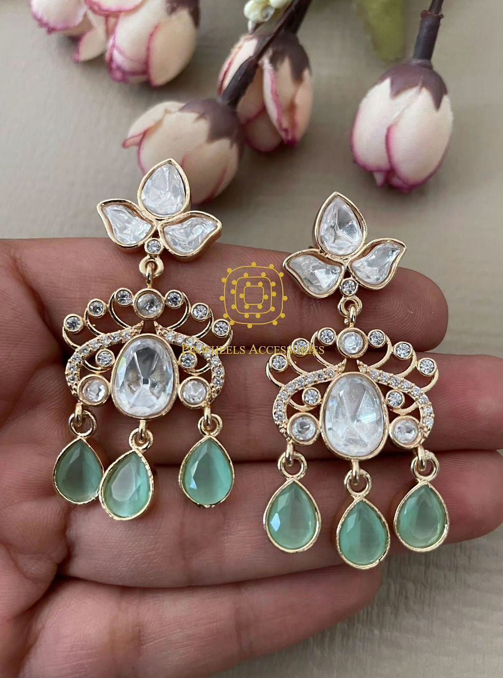 Thumbnail: PEACOCK FEATHER VILANDI EARRINGS 
