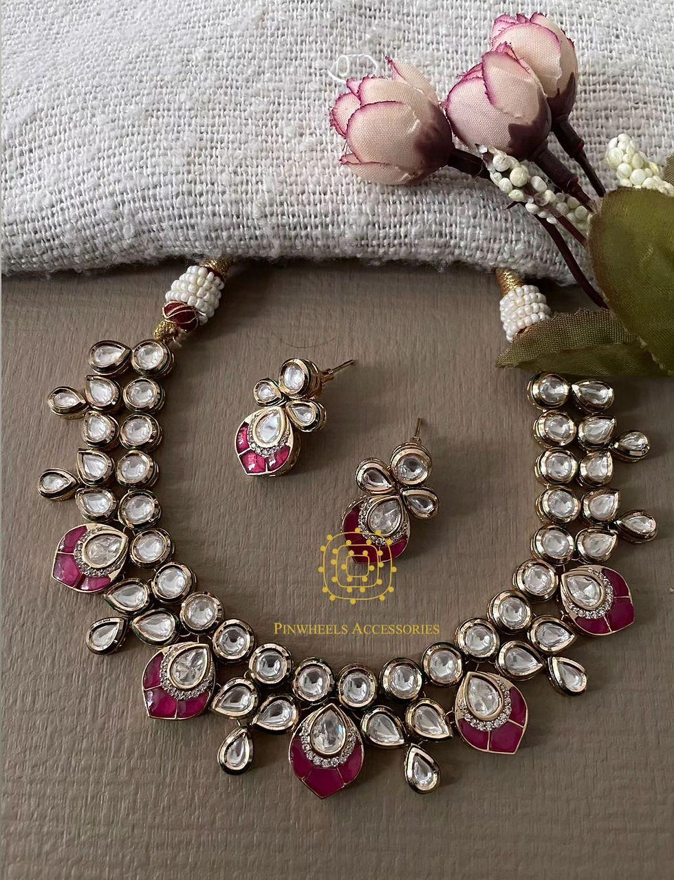 Thumbnail: MOTHER OF PEARL DABBI KUNDAN NECKLACE 
