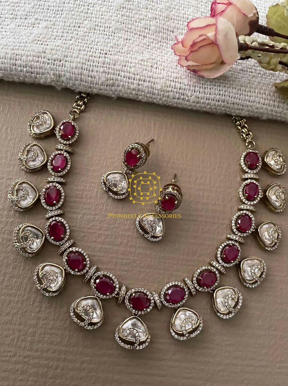 Thumbnail: POLKI COLOURED STONE VICTORIAN POLISH NECKLACE 
