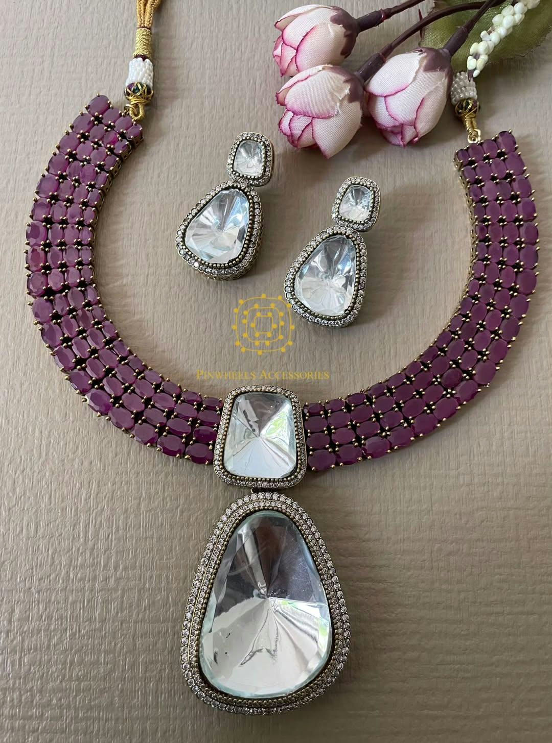 POLKI COLOURED STONE HASLI