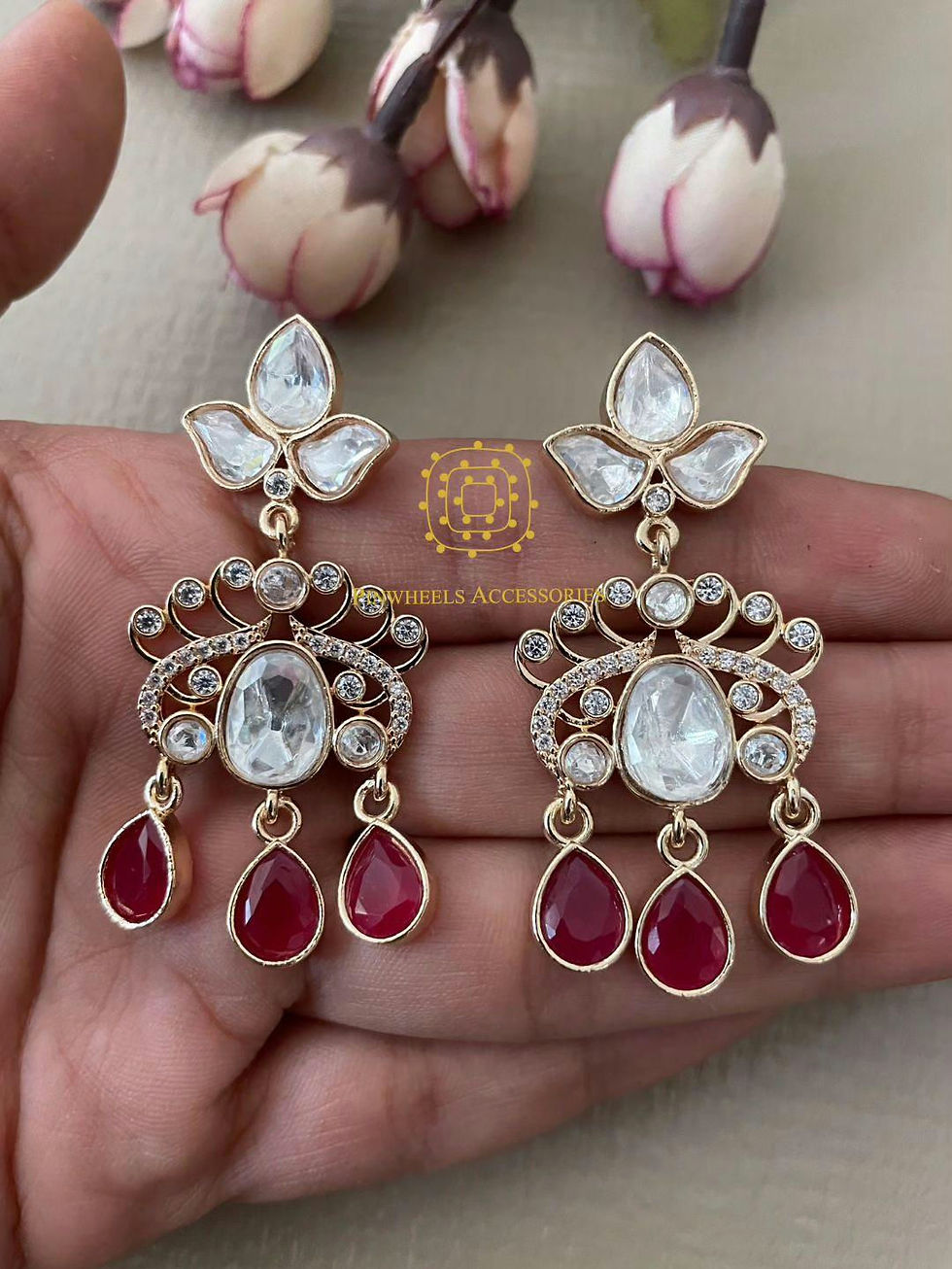 Thumbnail: PEACOCK FEATHER VILANDI EARRINGS 