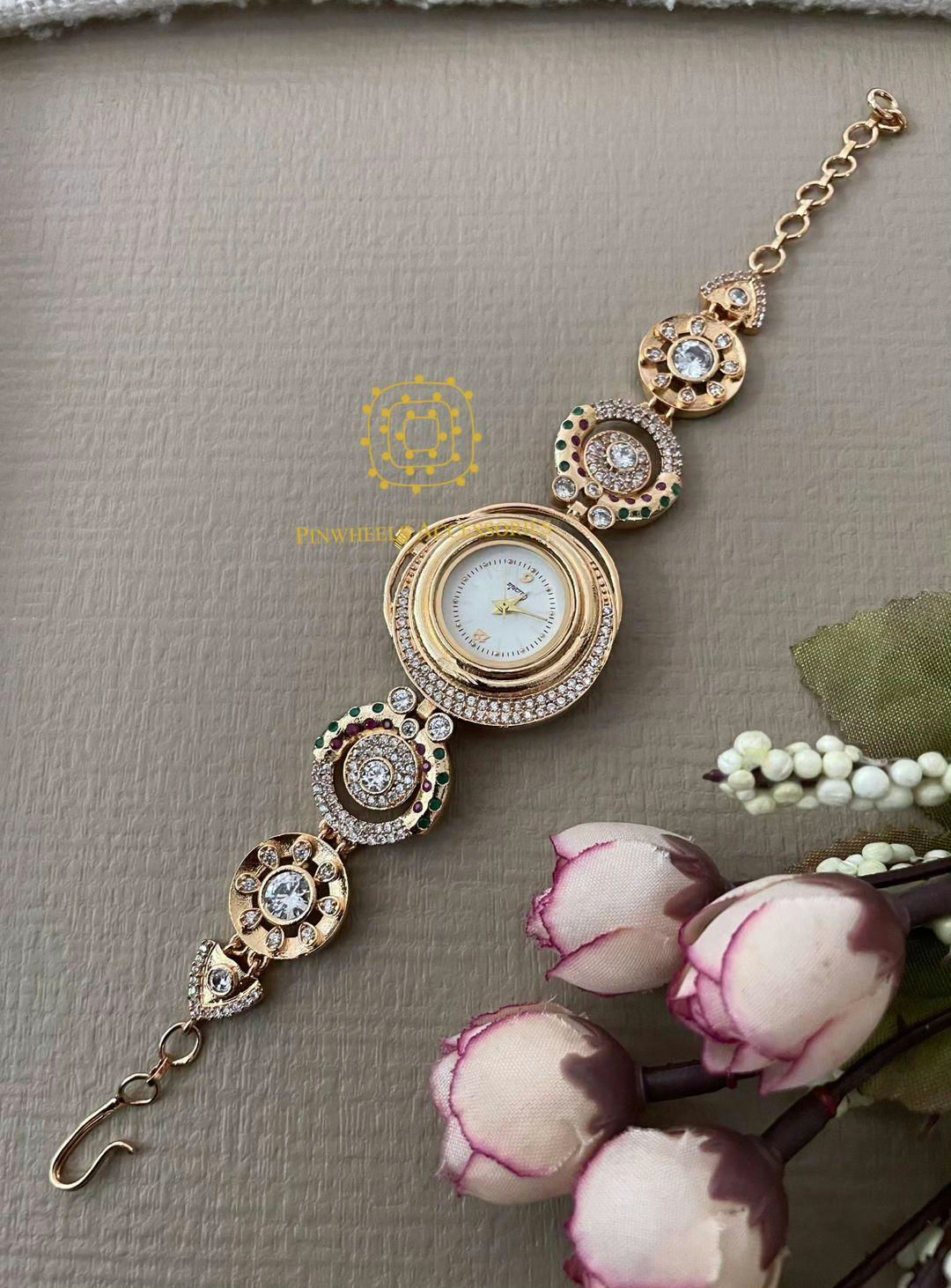 DIAMONDY DESIGNER WATCH