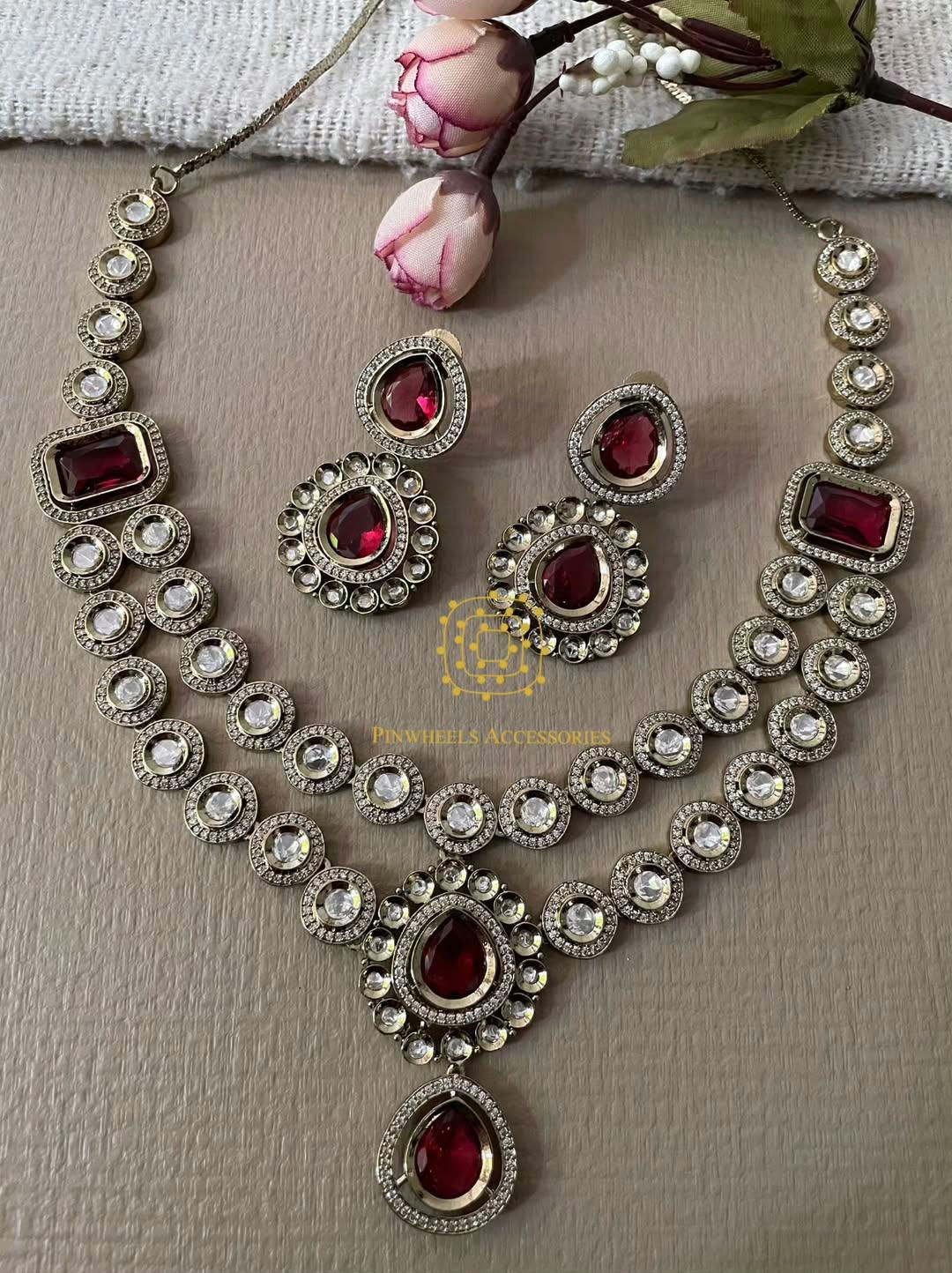 DOUBLE LAYER VICTORIAN NECKLACE