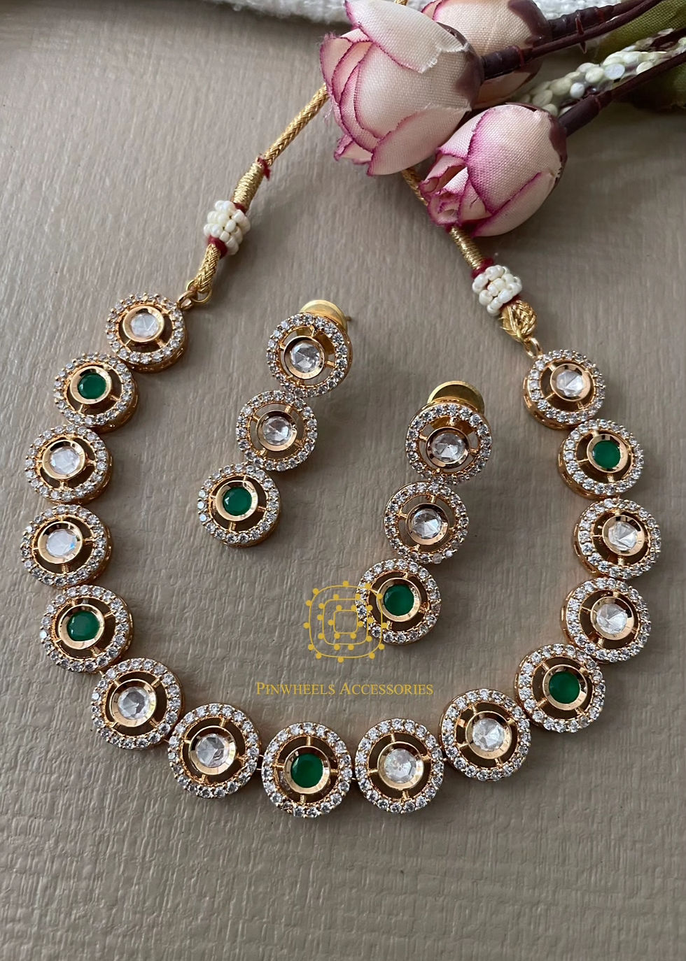 Thumbnail: SIMPLE KUNDAN NECKLACE 