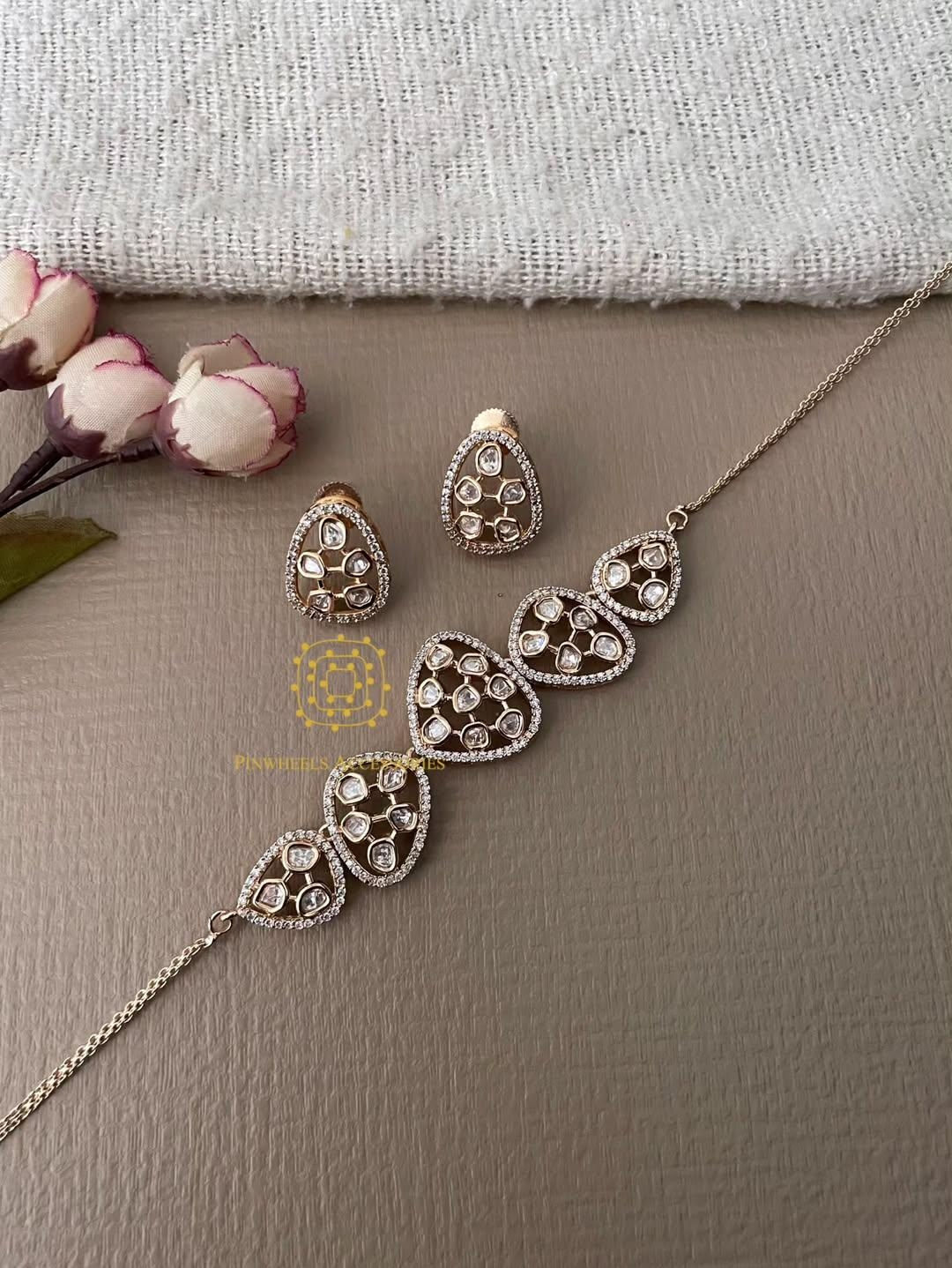 SIMPLE POLKI NECKLACE 