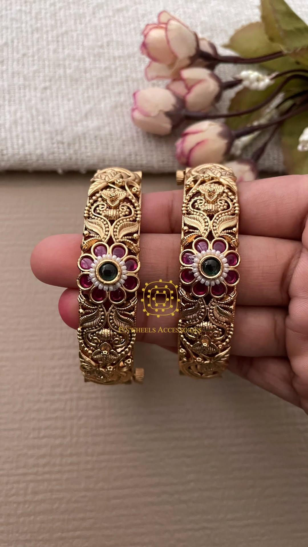 HANDCRAFTED TRADITIONAL KADA PAIR