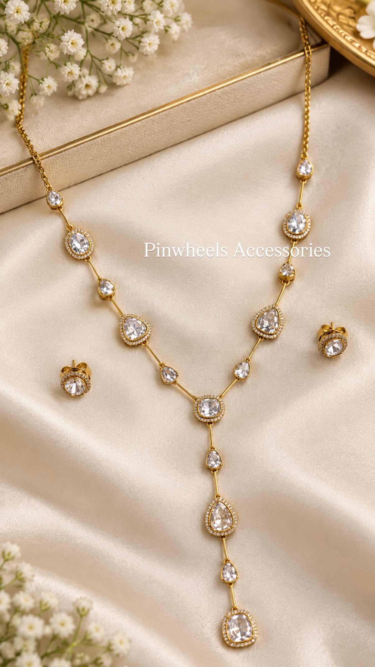 SIMPLE POLKI NECKLACE BY PINWHEELS ACCESSORIES