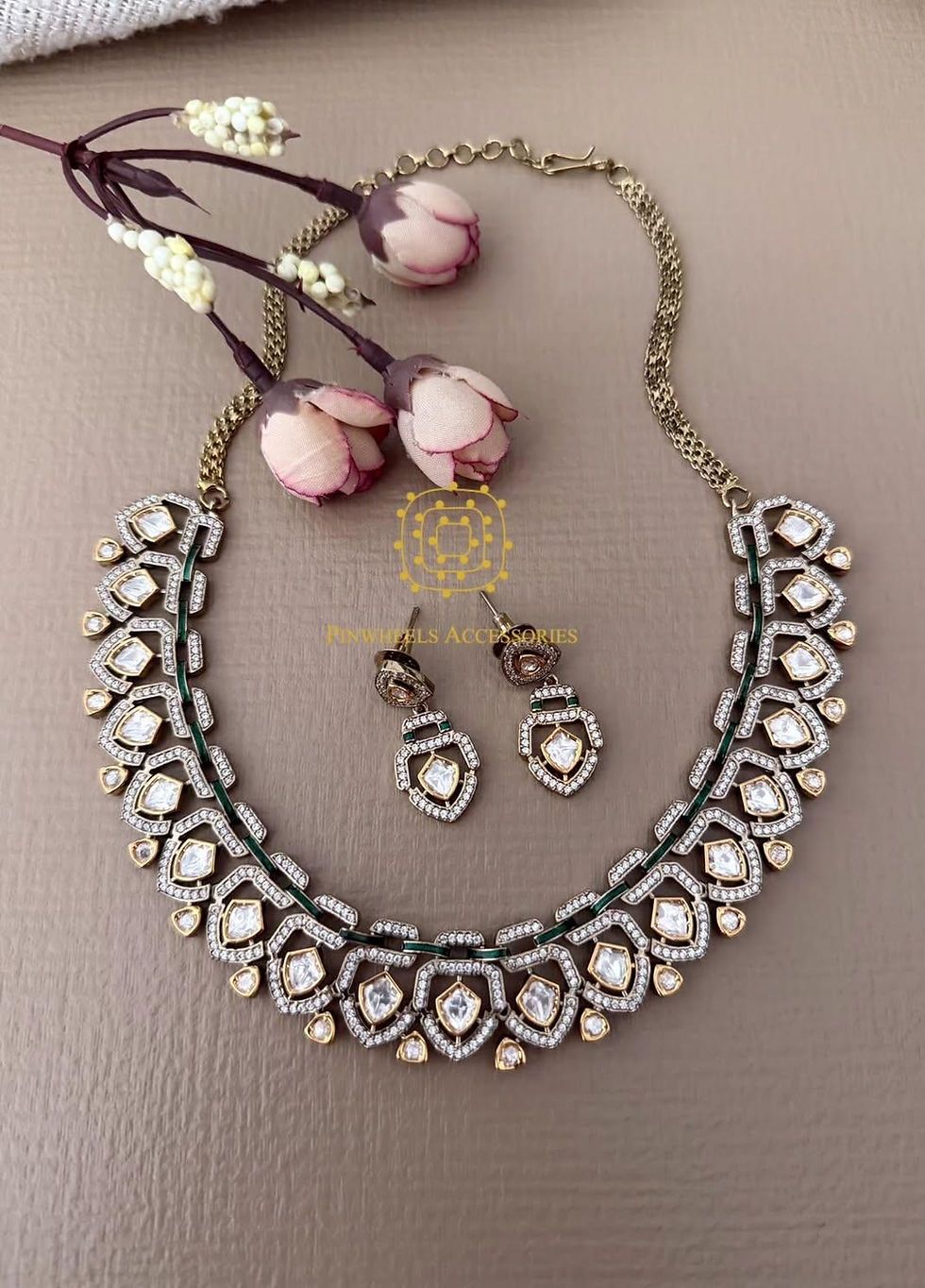 Thumbnail: VICTORIAN CZ POLKI NECKLACE 