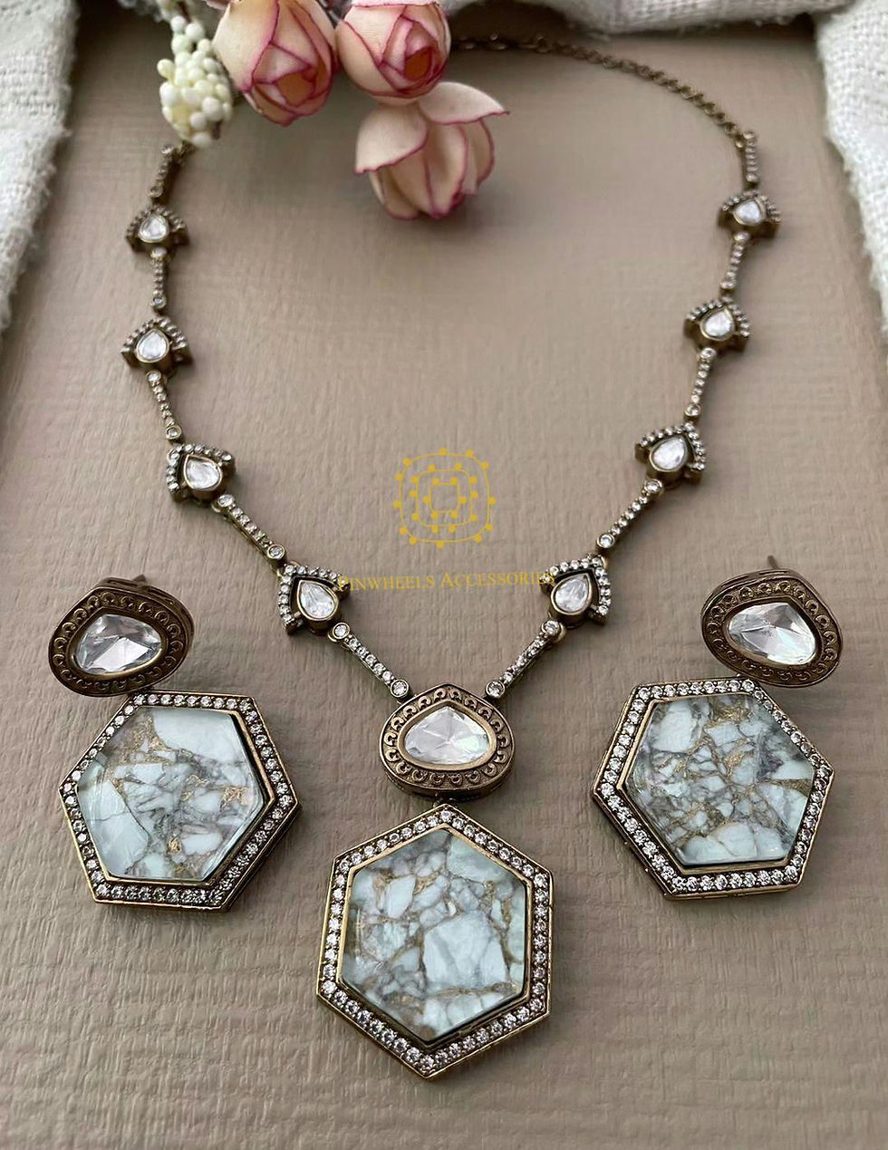 Thumbnail: MOSAIC STONE POLKI VICTORIAN NECKLACE 