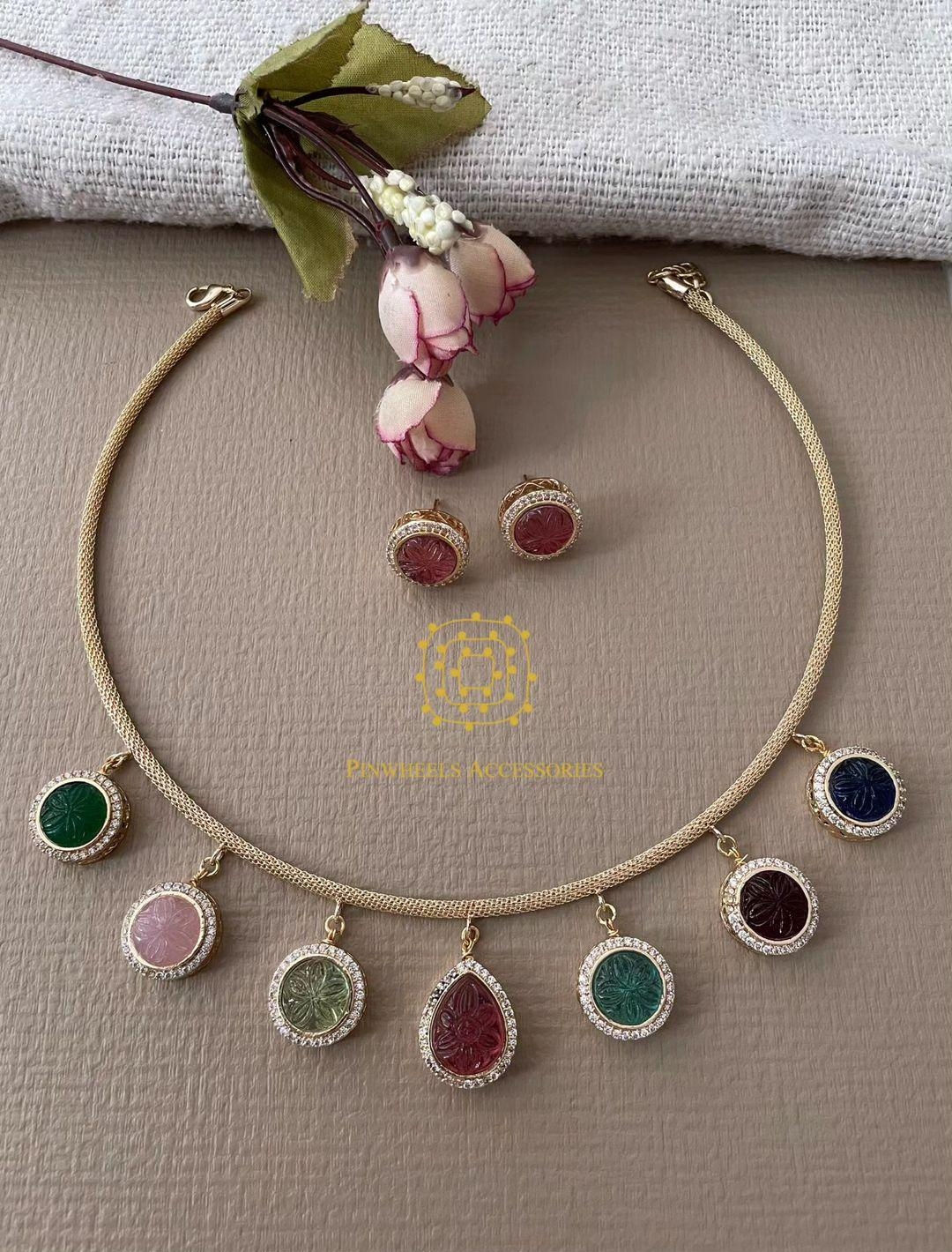 HANDCRAFTED STONE HASLI