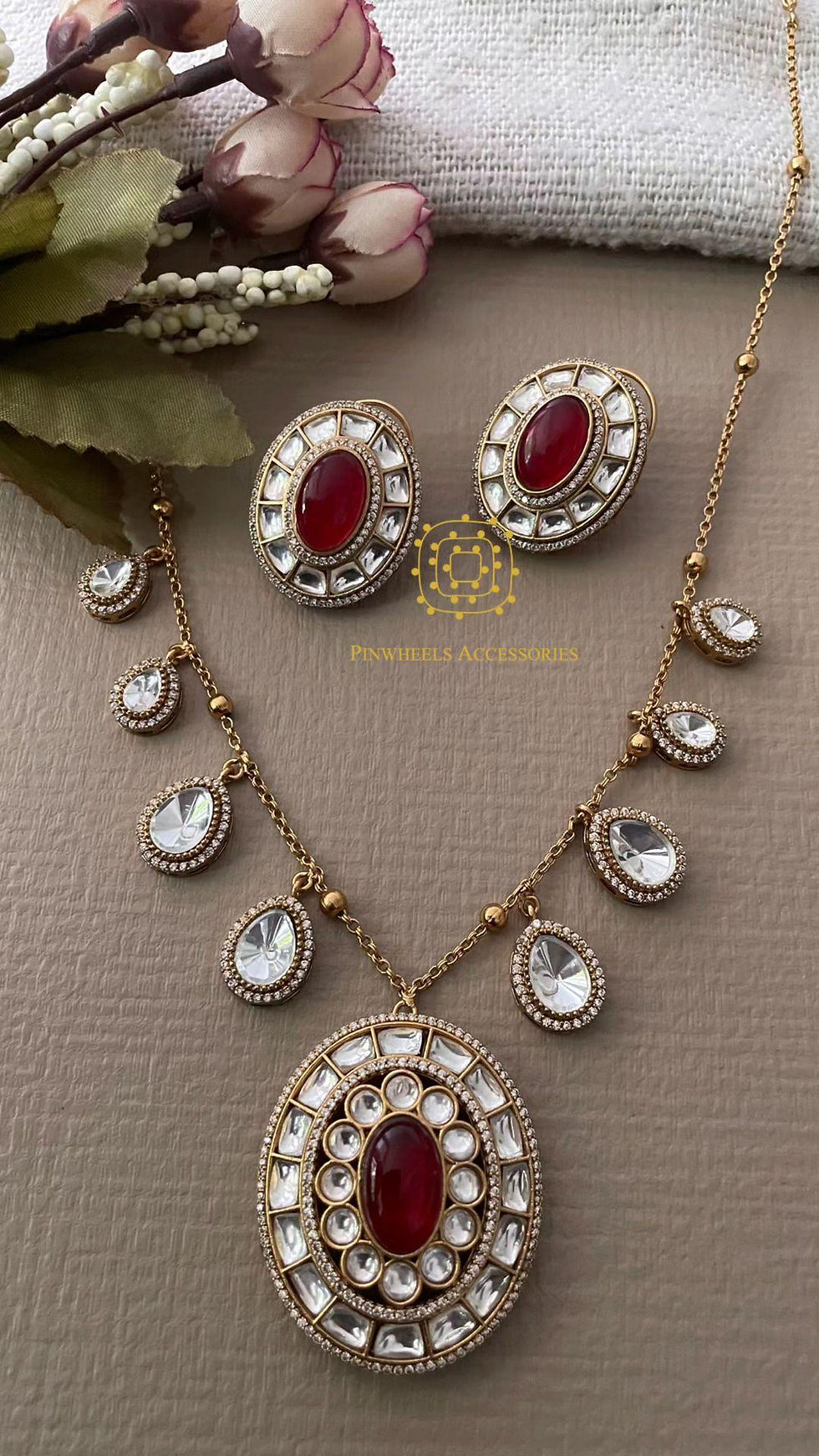 Thumbnail: MOISSANITE POLKI HANGING PENDANT SET 