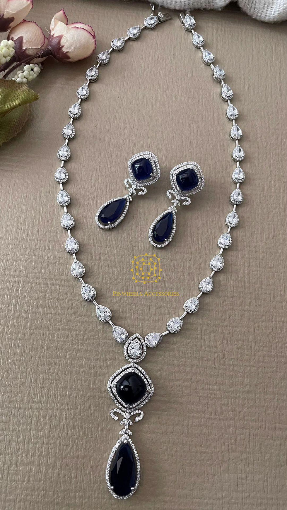 Thumbnail: COLOURED STONE DIAMOND NECKLACE 