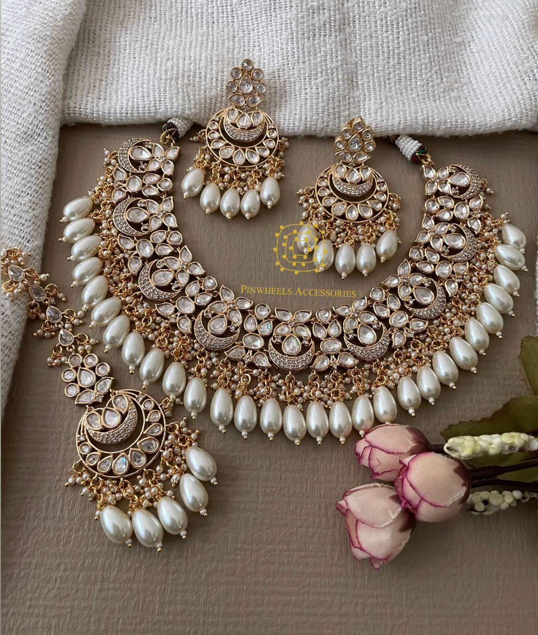 KUNDAN BRIDAL SET WITH MAANG TIKKA 