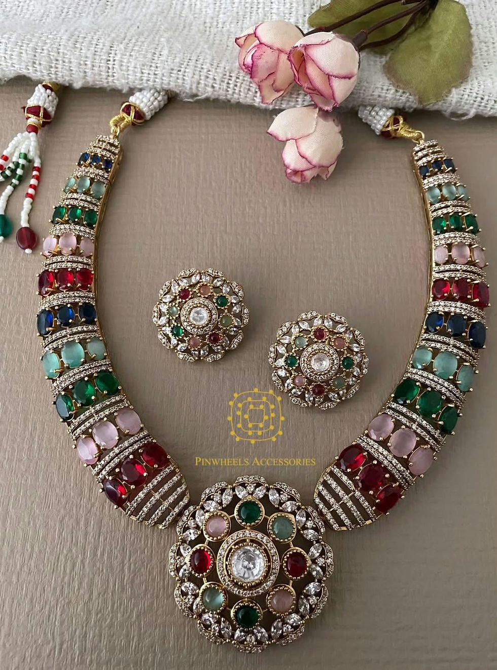 Hashmi Stone Pattern COLOURED STONE HASLI | PinwheelsAccessories