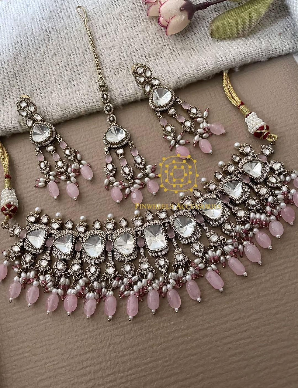 VICTORIAN POLISH POLKI KUNDAN CHOKER