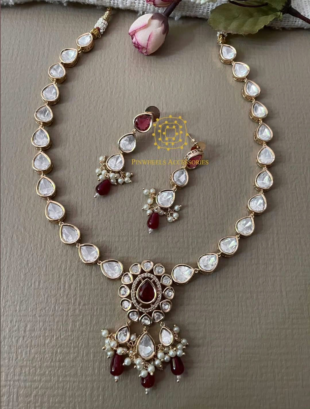 SIMPLE POLKI NECKLACE 