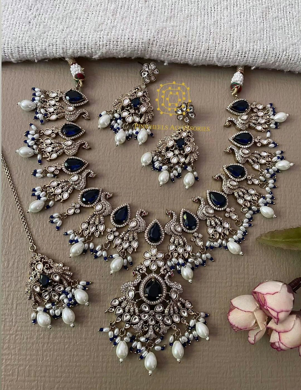 Thumbnail: PEACOCK VICTORIAN BRIDAL SET