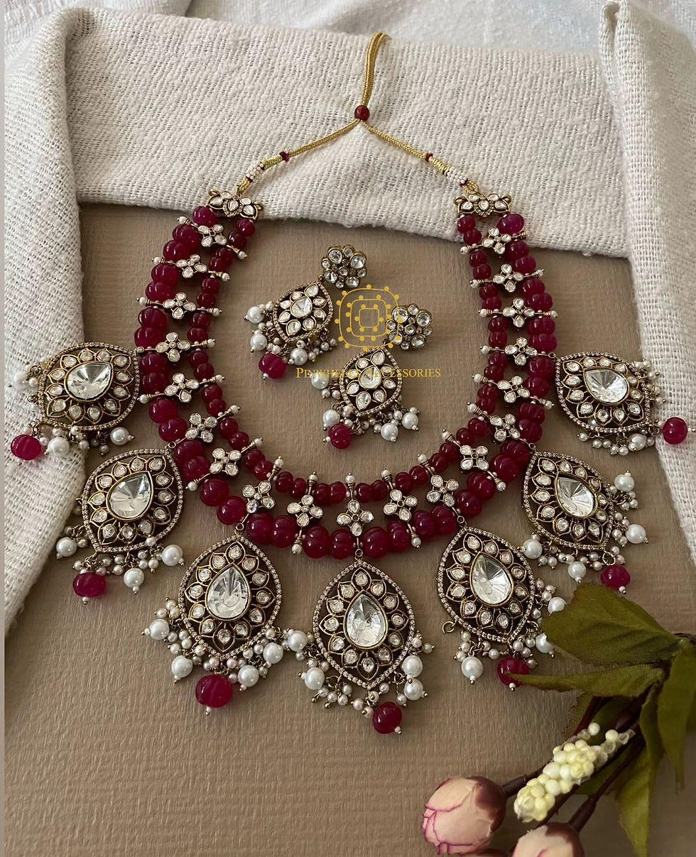 Thumbnail: BEADED POLKI BRIDAL SET 