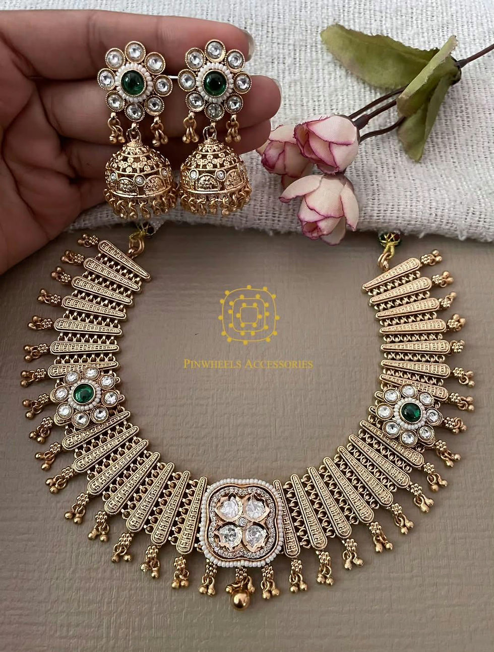 Thumbnail: JAALI KUNDAN TRADITIONAL NECKLACE 