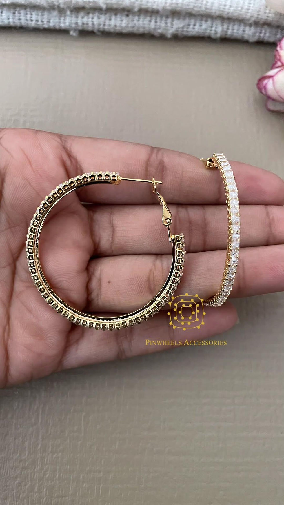 Thumbnail: DIAMONDY HOOPS