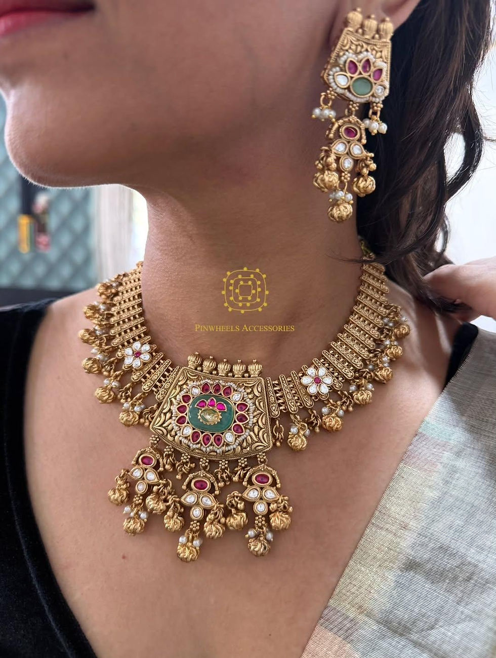 Thumbnail: TRADITIONAL ANTIQUE POLISH NECKLACE 