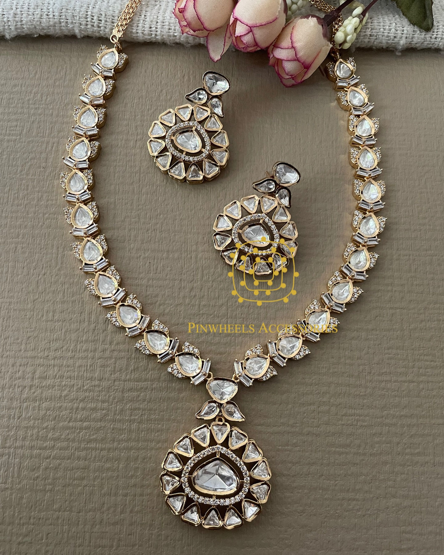 KUNDAN NECKLACE