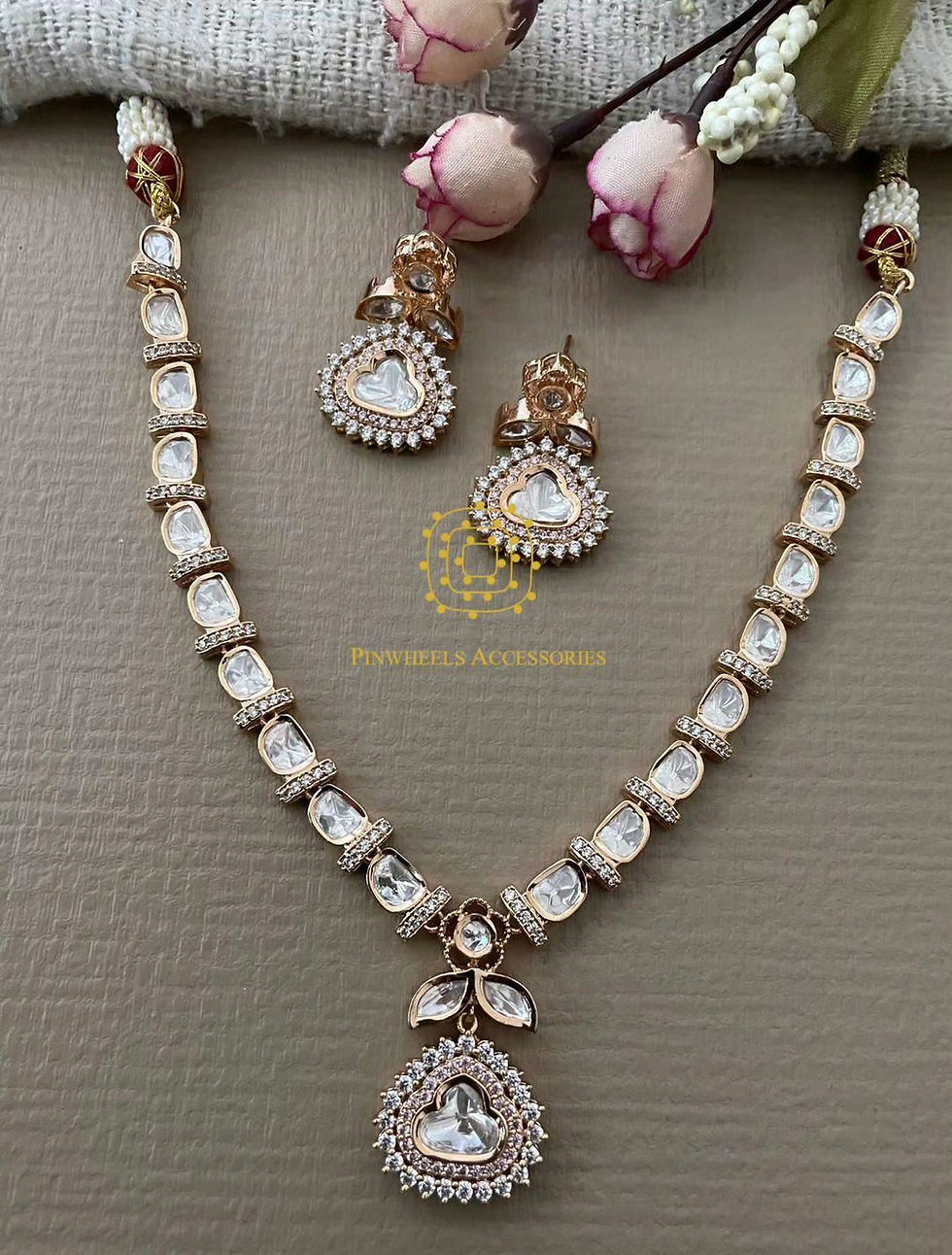 Thumbnail: SIMPLE POLKI NECKLACE 