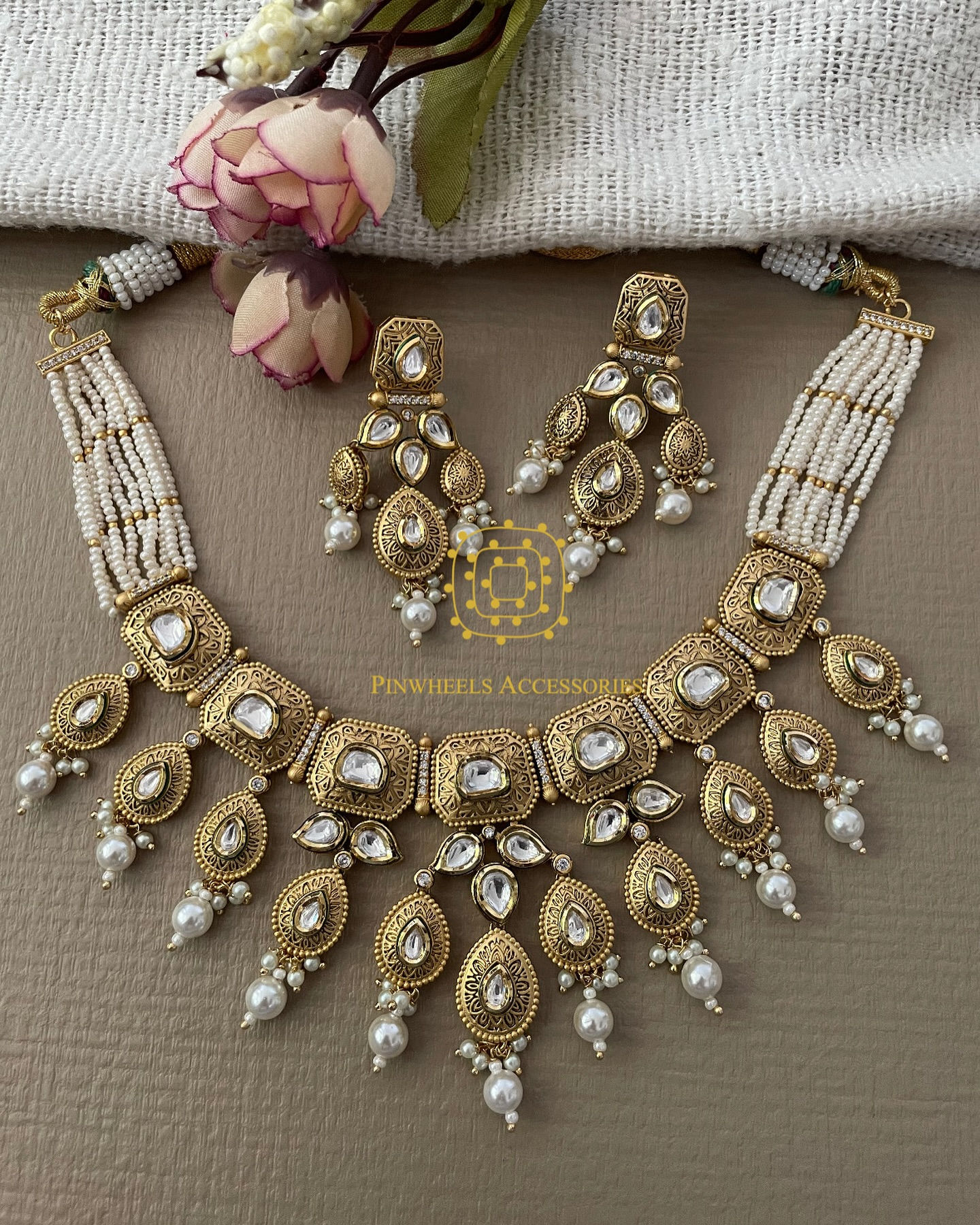 FILIGIREE HANDCRAFTED KUNDAN NECKLACE 