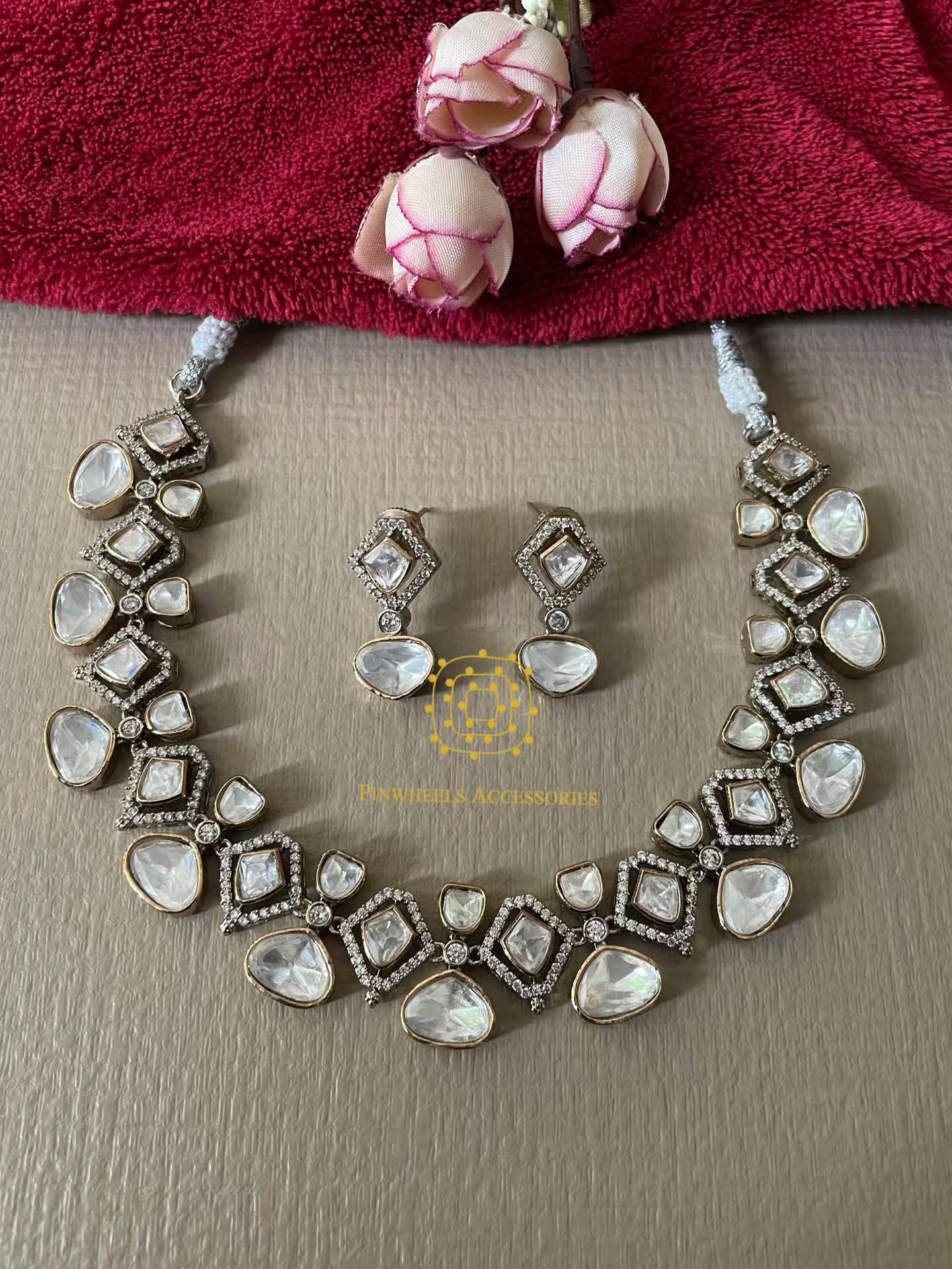 VICTORIAN POLISH POLKI NECKLACE 