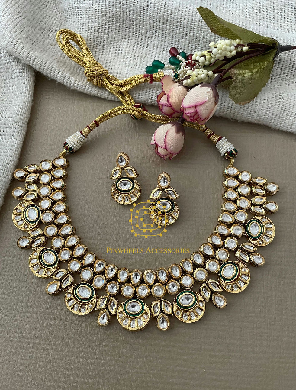 Thumbnail: CHAND DABBI KUNDAN NECKLACE 