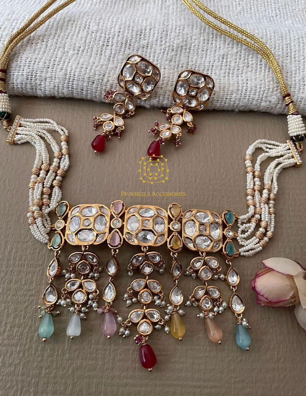Thumbnail: KUNDAN CHOKER SET 